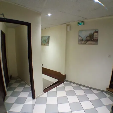 Hotel Moderne *